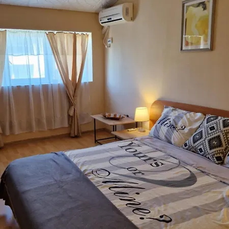 Apartment Aпартамент с две спални, кухня и хол Ravda